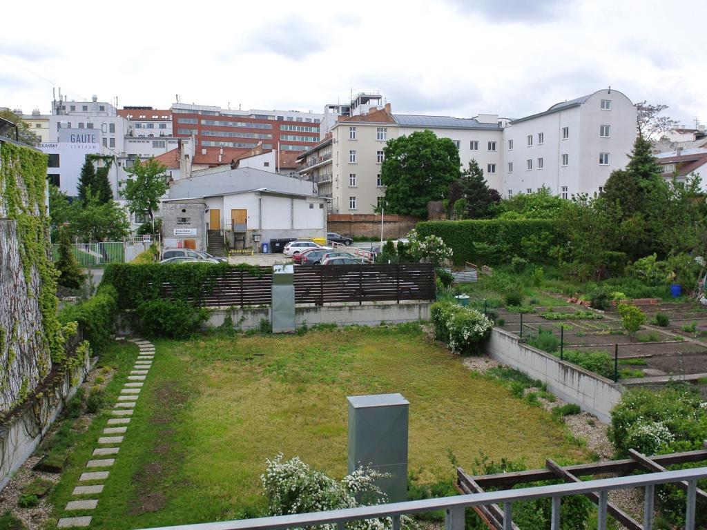 Pronájem bytu 2+kk 36 m2