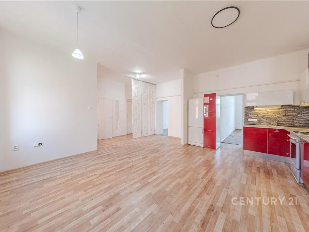 Pronájem bytu 3+kk 91 m2