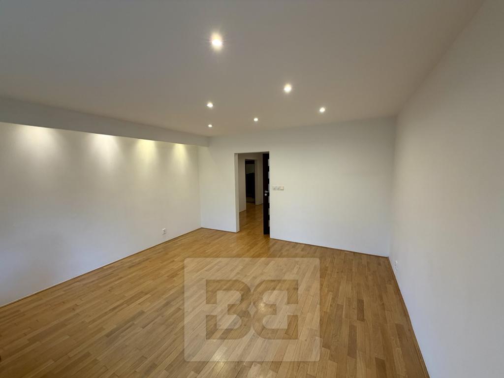 Prodej bytu 3+1 78 m2, Praha – náhled fotky 9