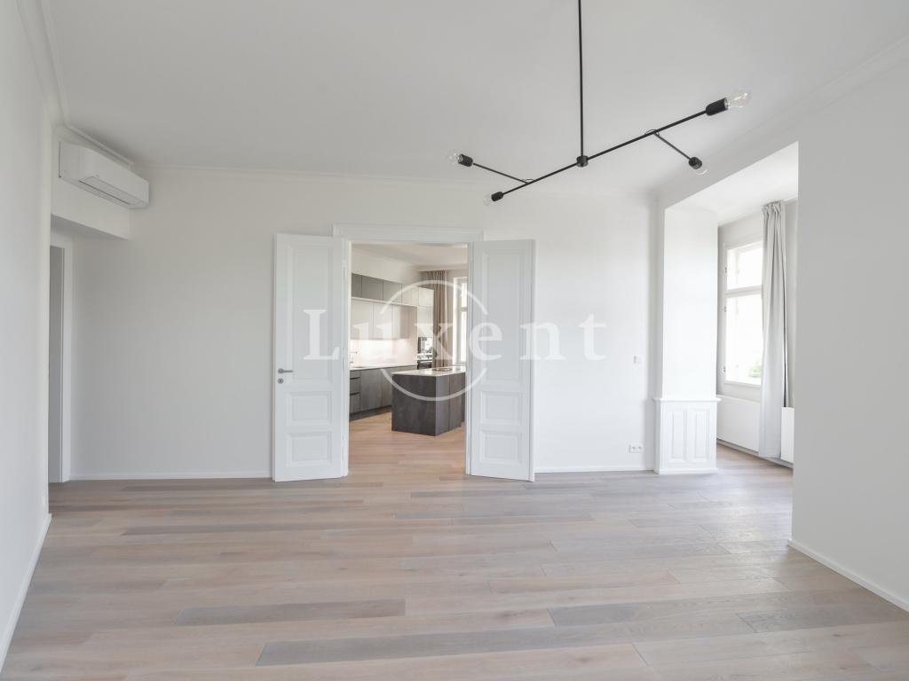 Pronájem bytu 3+kk 137 m2, Praha – náhled fotky 6