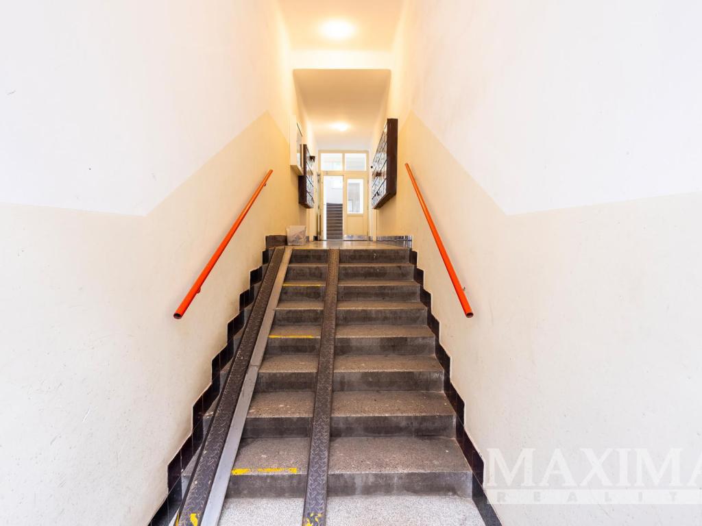 Prodej bytu 2+kk 48 m2, Praha – náhled fotky 14