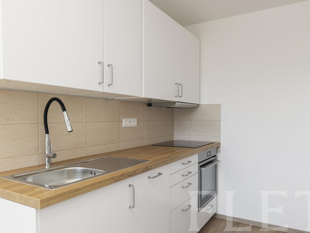 Pronájem bytu 1+kk 36 m2