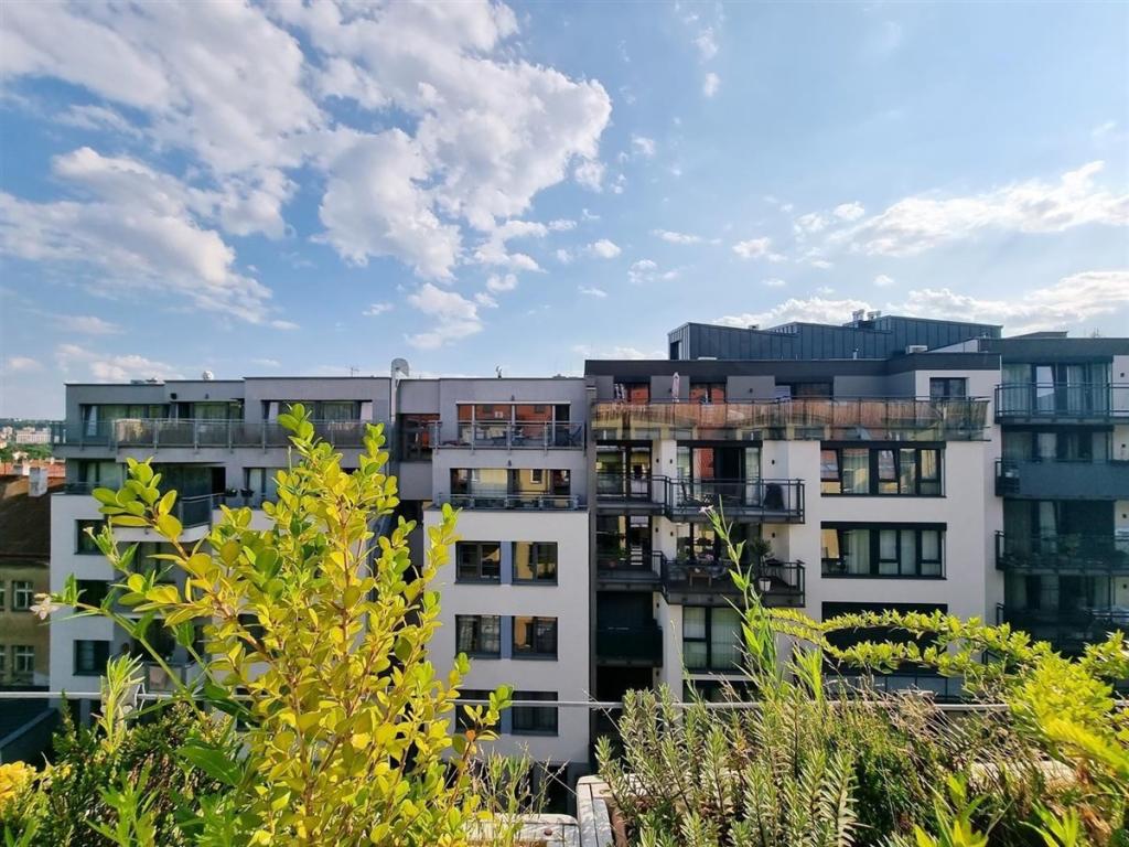 Pronájem bytu 4+kk 102 m2