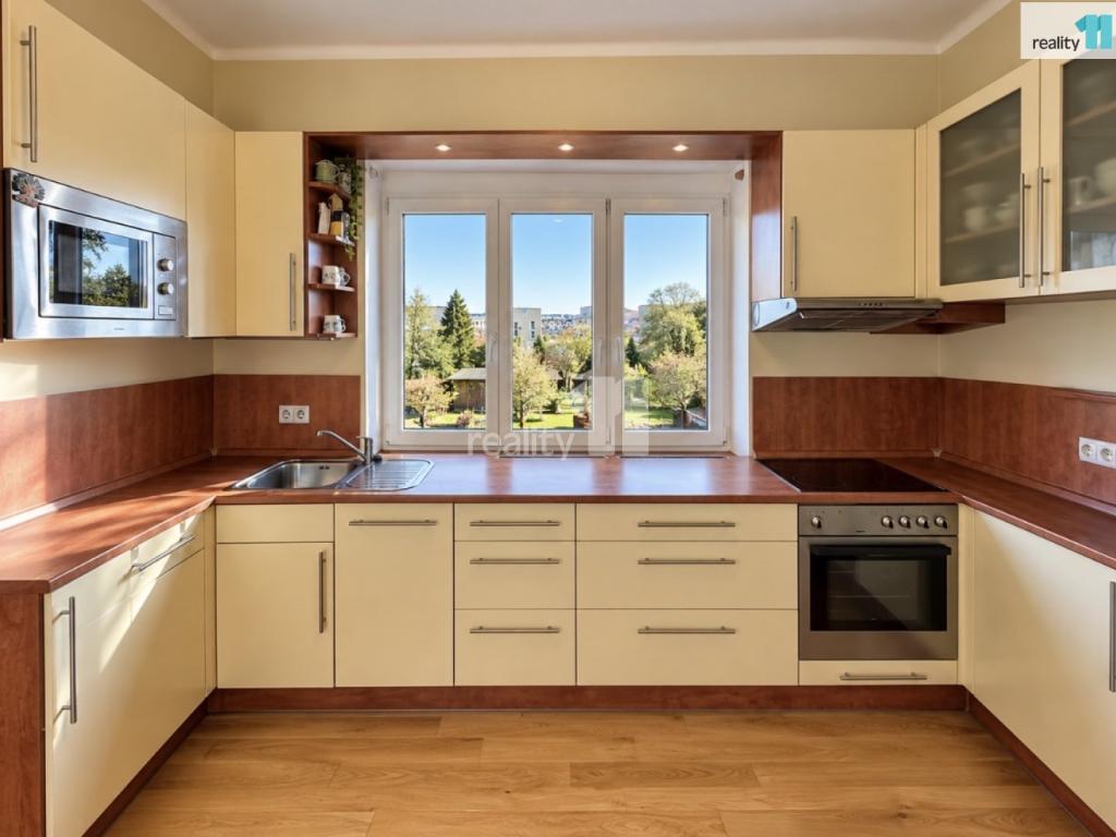 Prodej domu 140 m2, Praha – náhled fotky 2