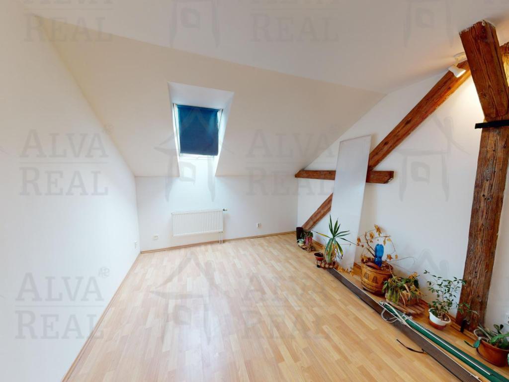 Pronájem bytu 3+kk 90 m2
