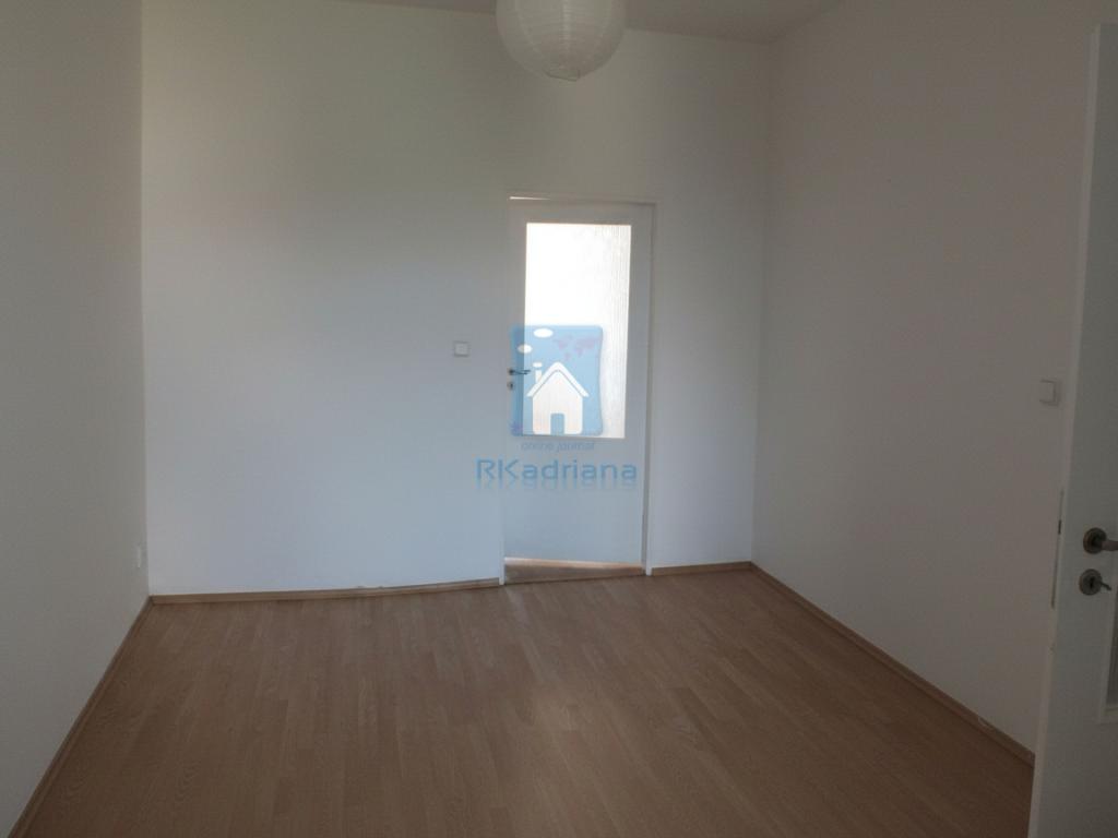 Pronájem bytu 3+kk 67 m2