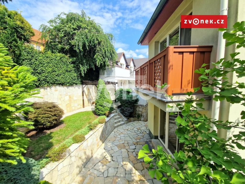 Pronájem domu 270 m2