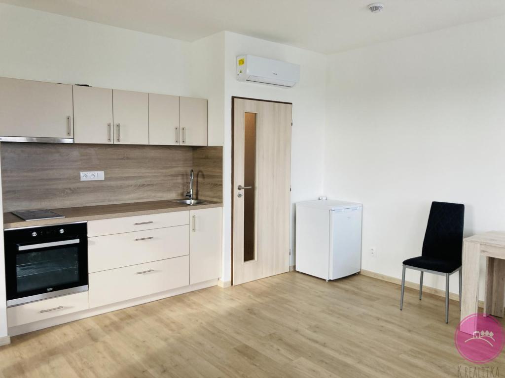 Pronájem bytu 1+kk 30 m2