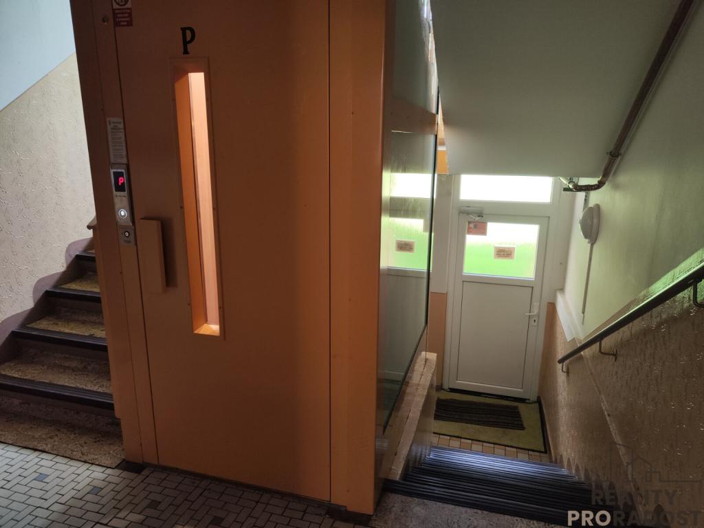 Pronájem bytu 1+1 36 m2, Chomutov – náhled fotky 17