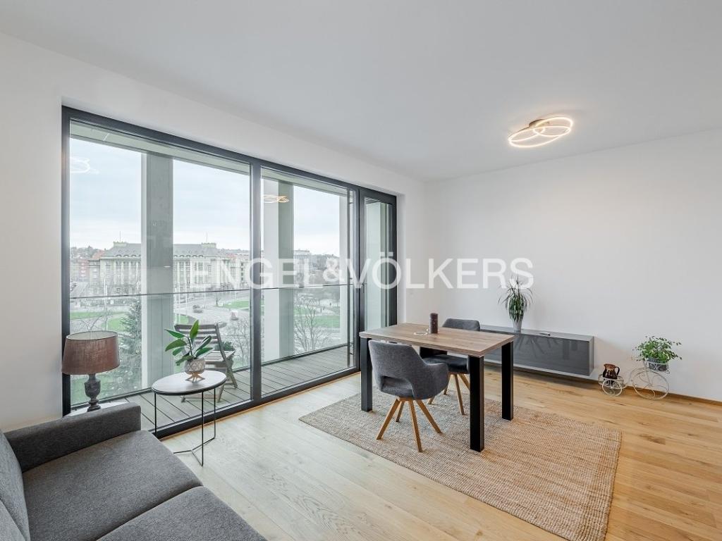 Pronájem bytu 1+kk 33 m2