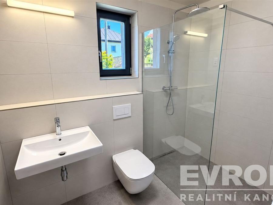 Pronájem domu 165 m2