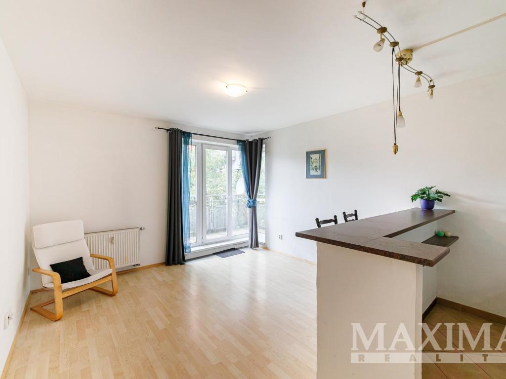 Prodej bytu 1+kk 36 m2, Praha – náhled fotky 2