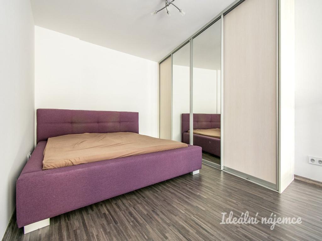 Pronájem bytu 2+kk 45 m2, Praha – náhled fotky 6