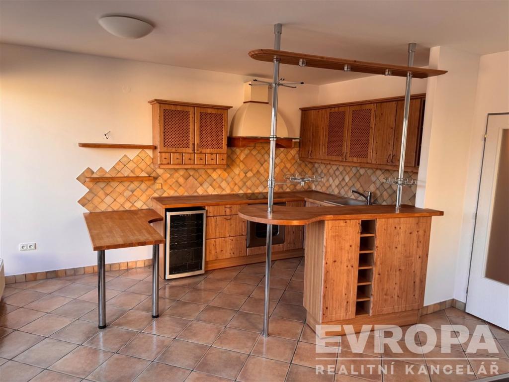 Pronájem bytu 2+kk 55 m2