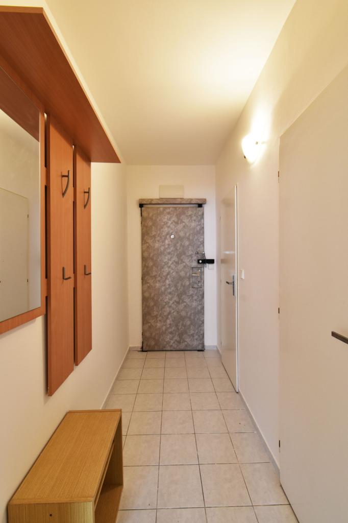 Pronájem bytu 1+kk 40 m2, Praha – náhled fotky 4