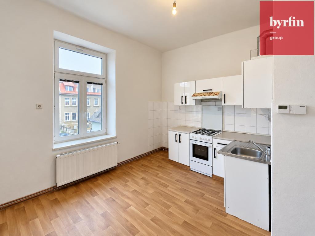 Pronájem bytu 2+1 79 m2, Opava – náhled fotky 2