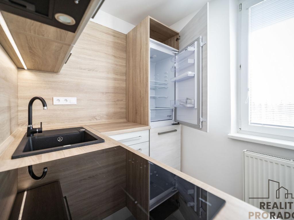 Pronájem bytu 1+1 38 m2