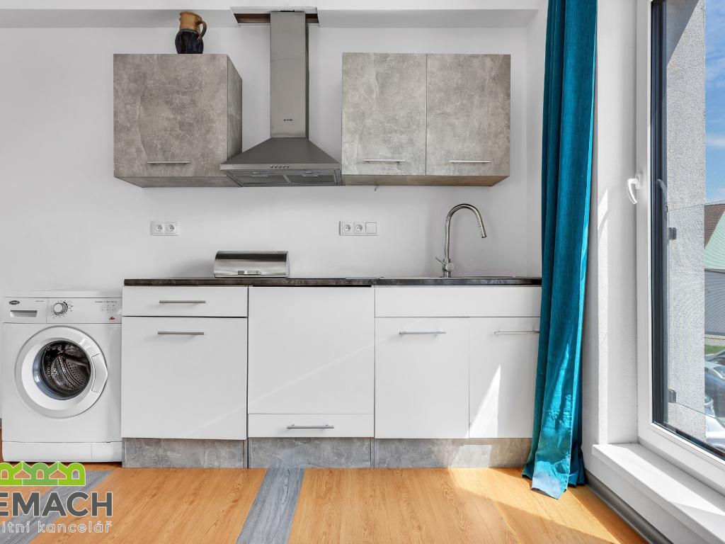 Pronájem bytu 1+kk 35 m2