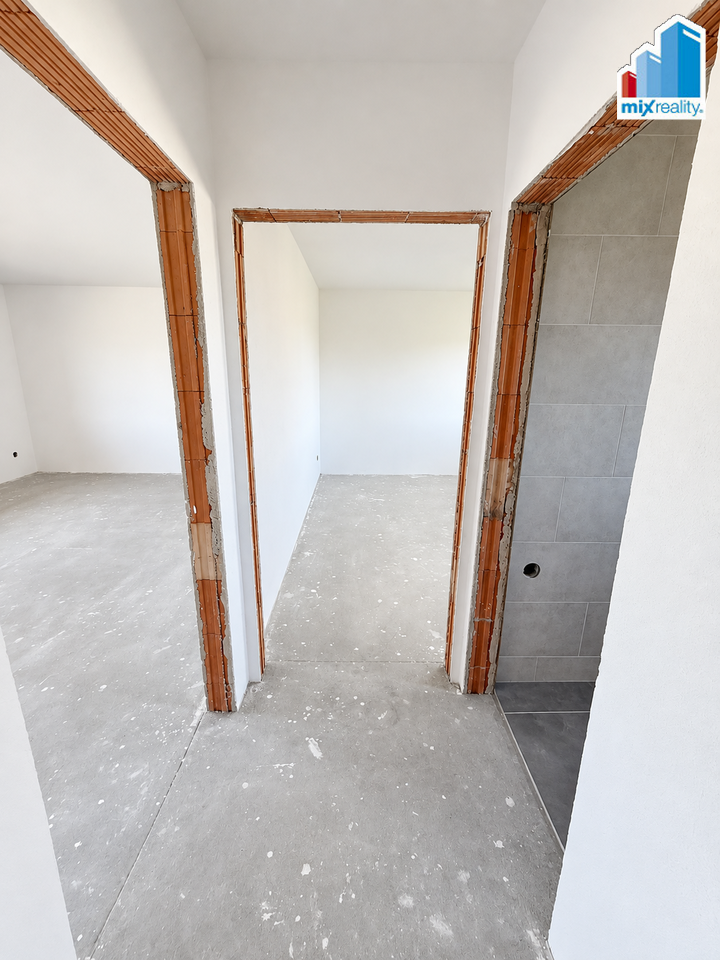 Pronájem bytu 3+kk 75 m2, Mrákov – náhled fotky 15