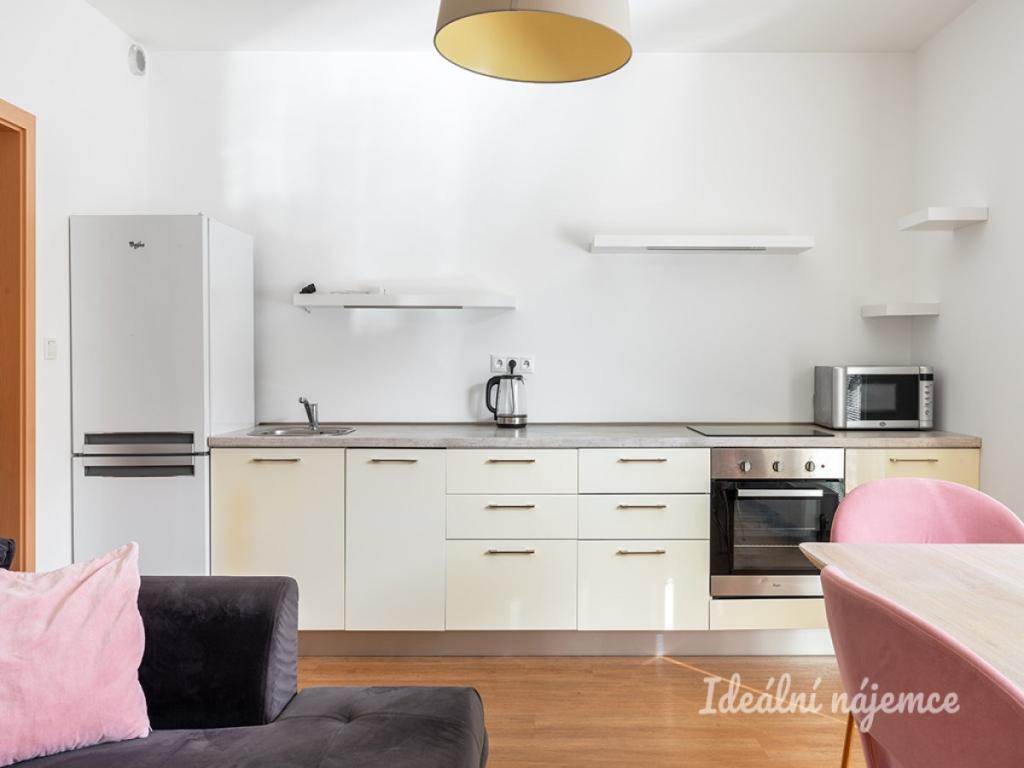 Pronájem bytu 2+kk 44 m2, Hostivice – náhled fotky 2