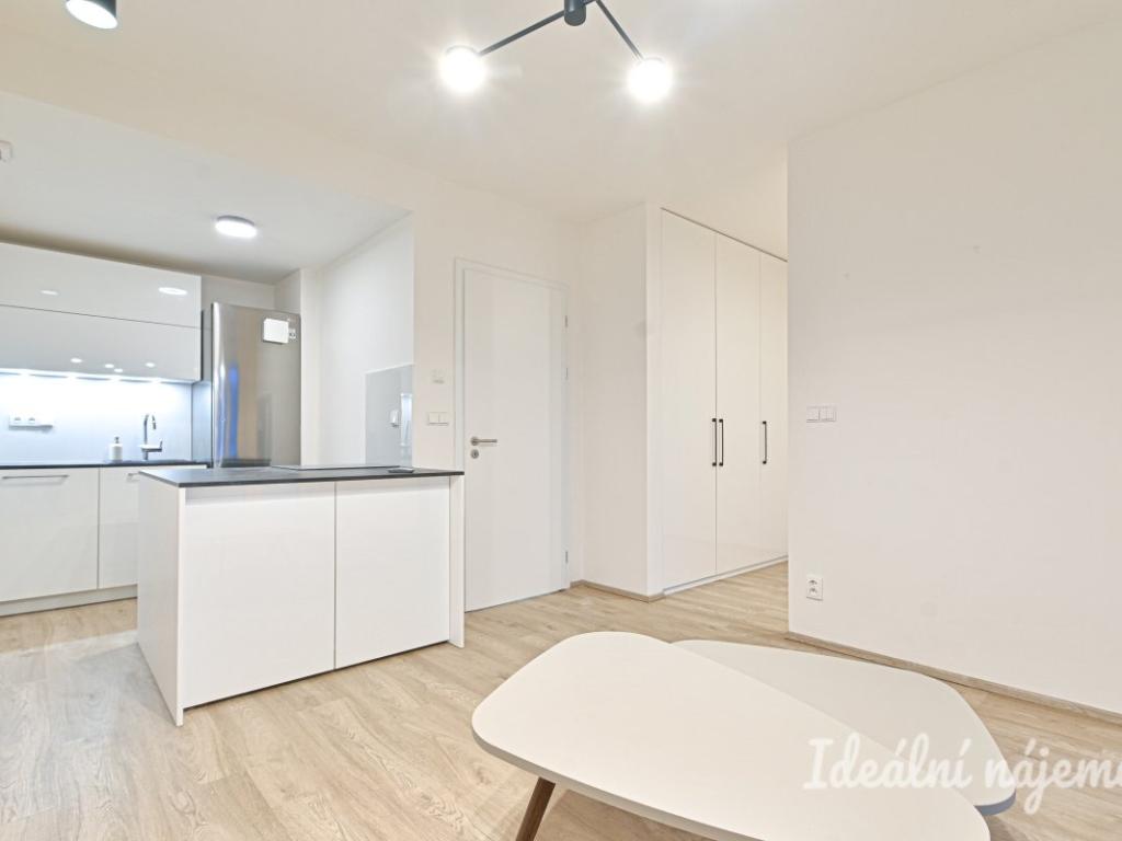 Pronájem bytu 2+kk 34 m2