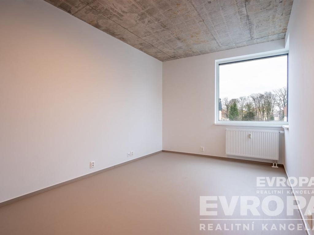 Pronájem bytu 2+1 44 m2, Hradec Králové – náhled fotky 4