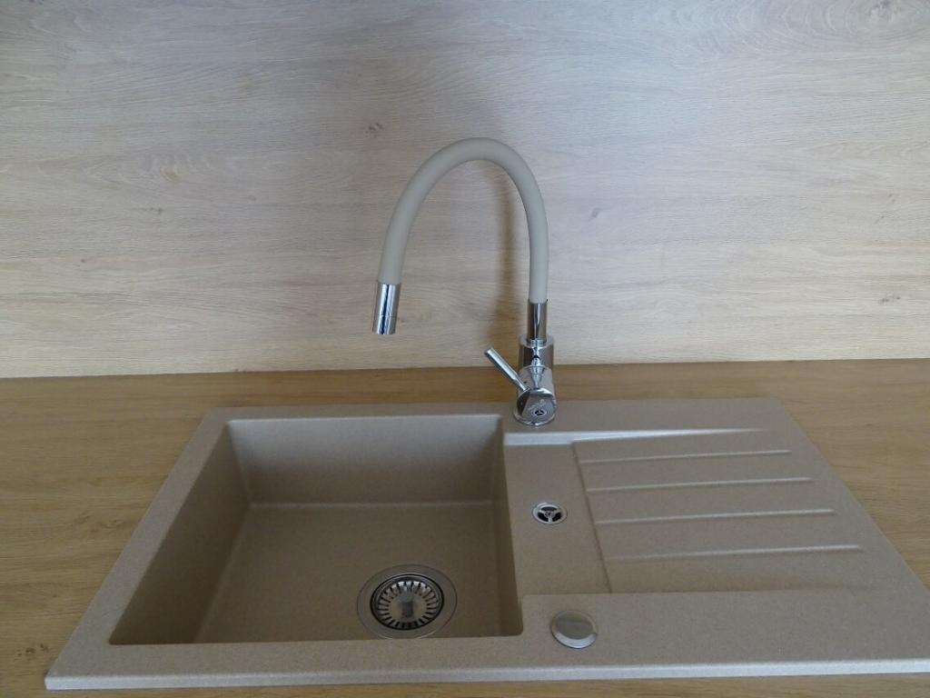 Pronájem bytu 1+1 46 m² - Widok 3