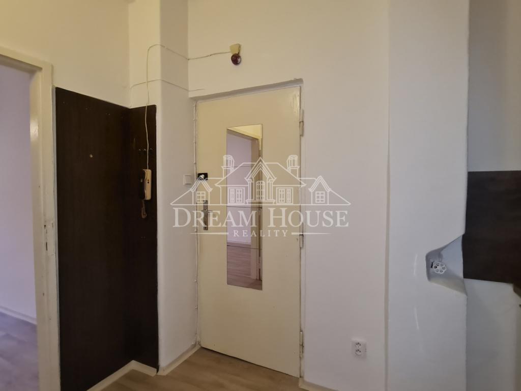 Pronájem bytu 1+kk 39 m2