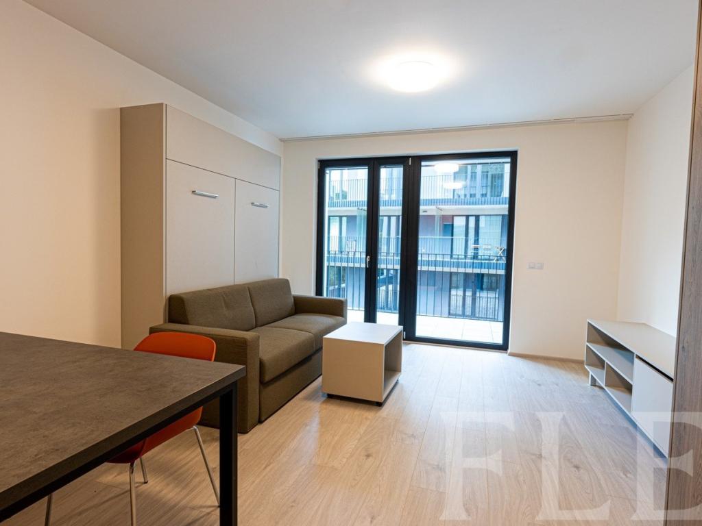 Pronájem bytu 1+kk 36 m2