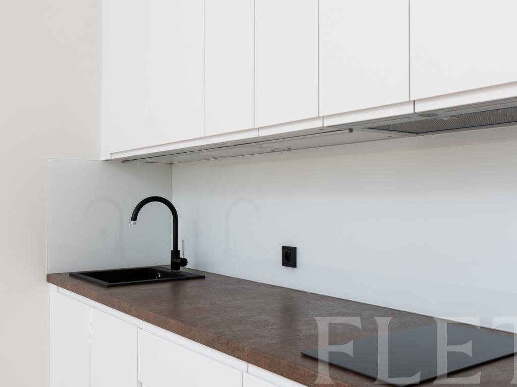 Pronájem bytu 1+kk 30 m2, Praha – náhled fotky 8