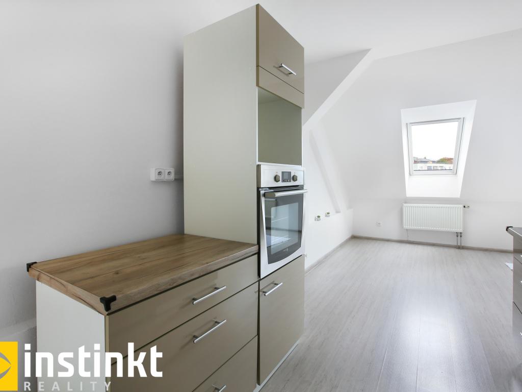 Pronájem bytu 3+kk 76 m2