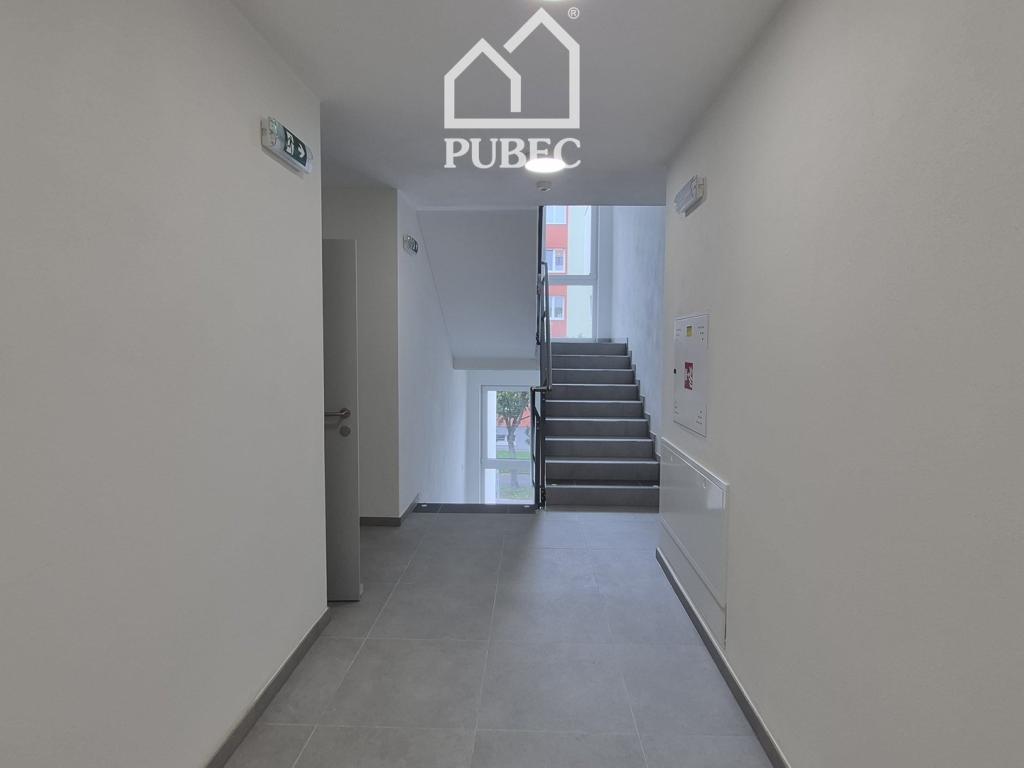 Pronájem bytu 1+kk 32 m2, Plzeň – náhled fotky 9
