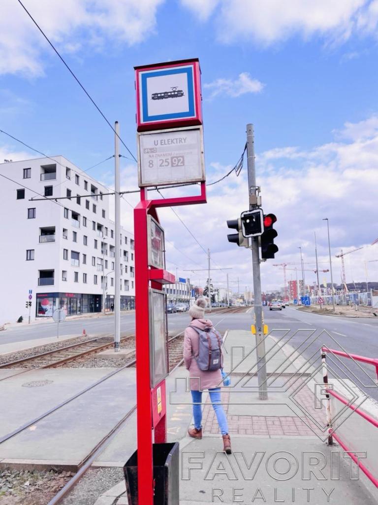 Pronájem bytu 1+kk 23 m2, Praha – náhled fotky 13