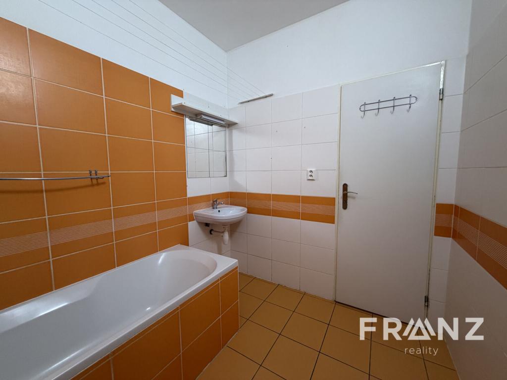 Pronájem bytu 2+kk 58 m2, Ostrava – náhled fotky 12