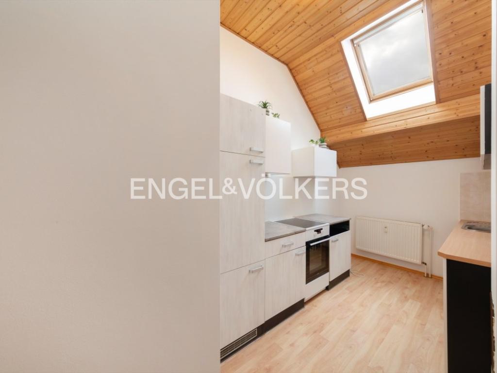Pronájem bytu 1+1 70 m2