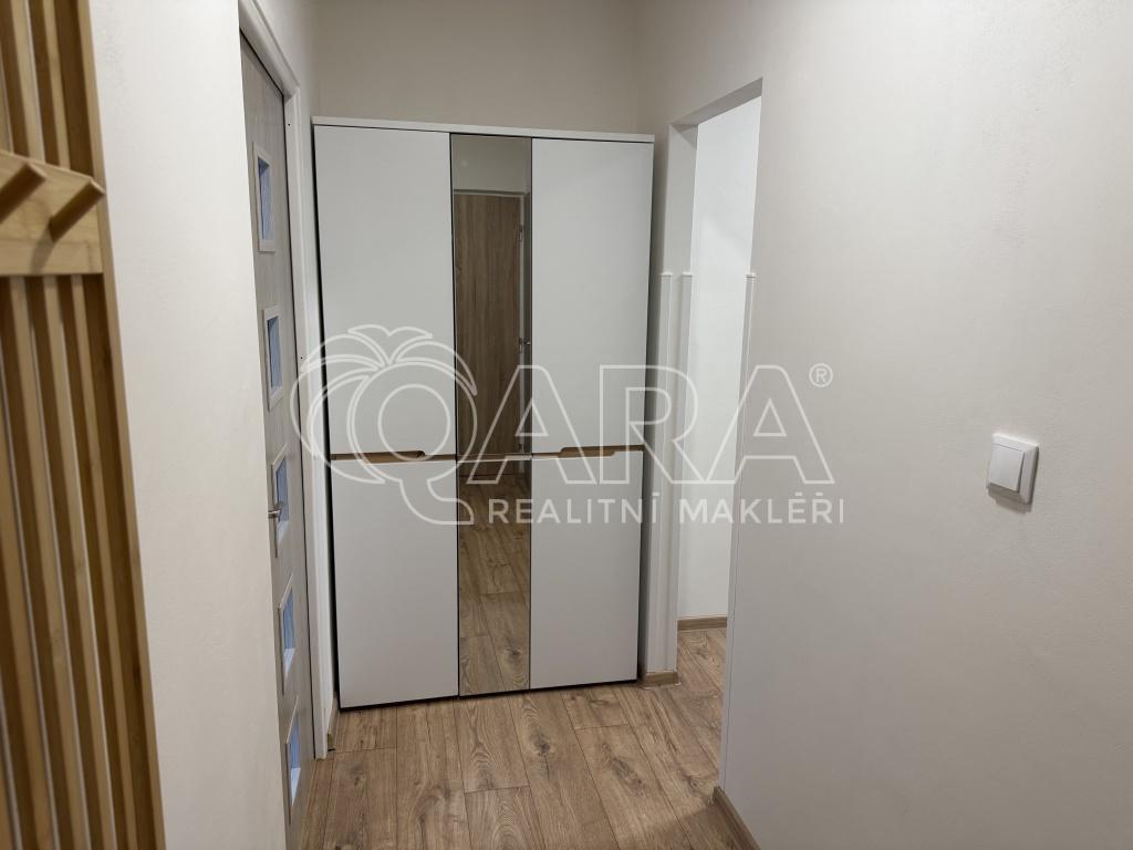 Pronájem bytu 1+1 37 m2