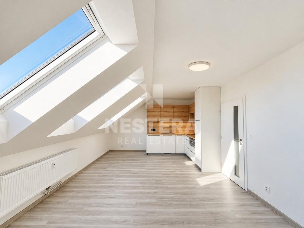 Pronájem bytu 2+kk 44 m2