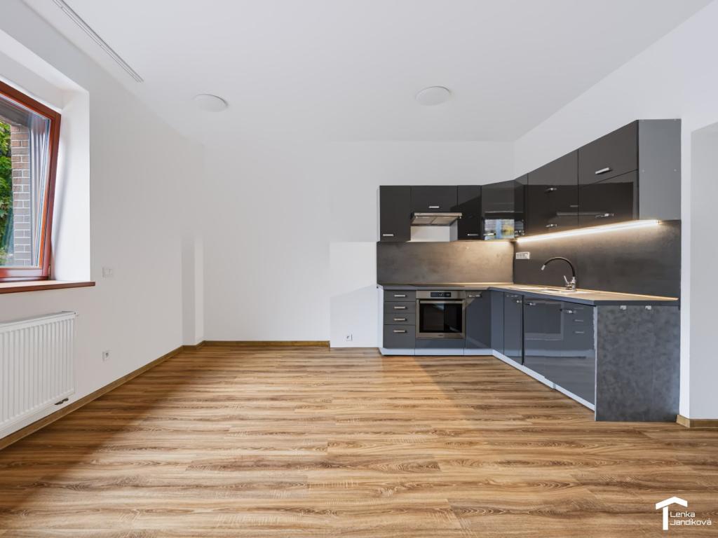 Pronájem bytu 2+kk 48 m2