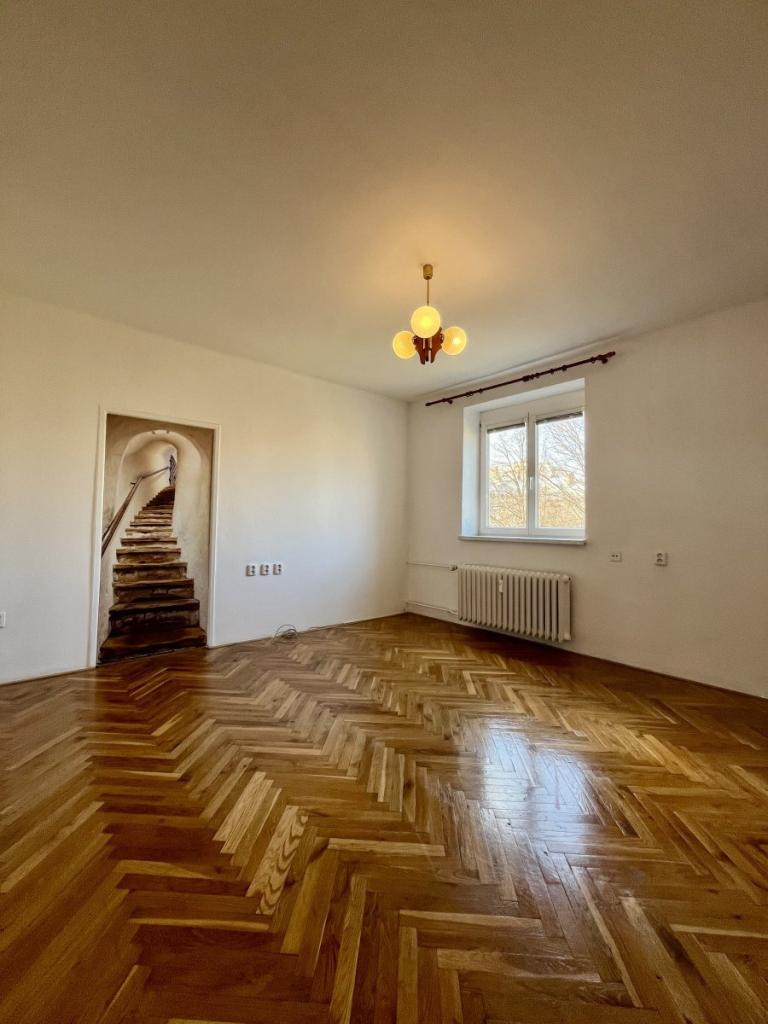Pronájem bytu 2+1 62 m2