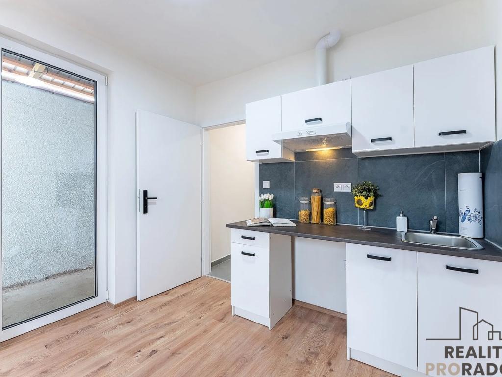 Pronájem bytu 1+kk 22 m2