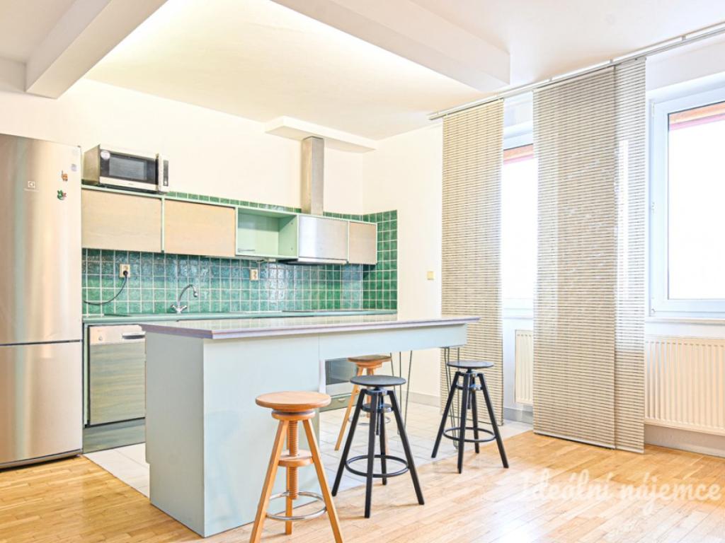 Pronájem bytu 1+kk 62 m2