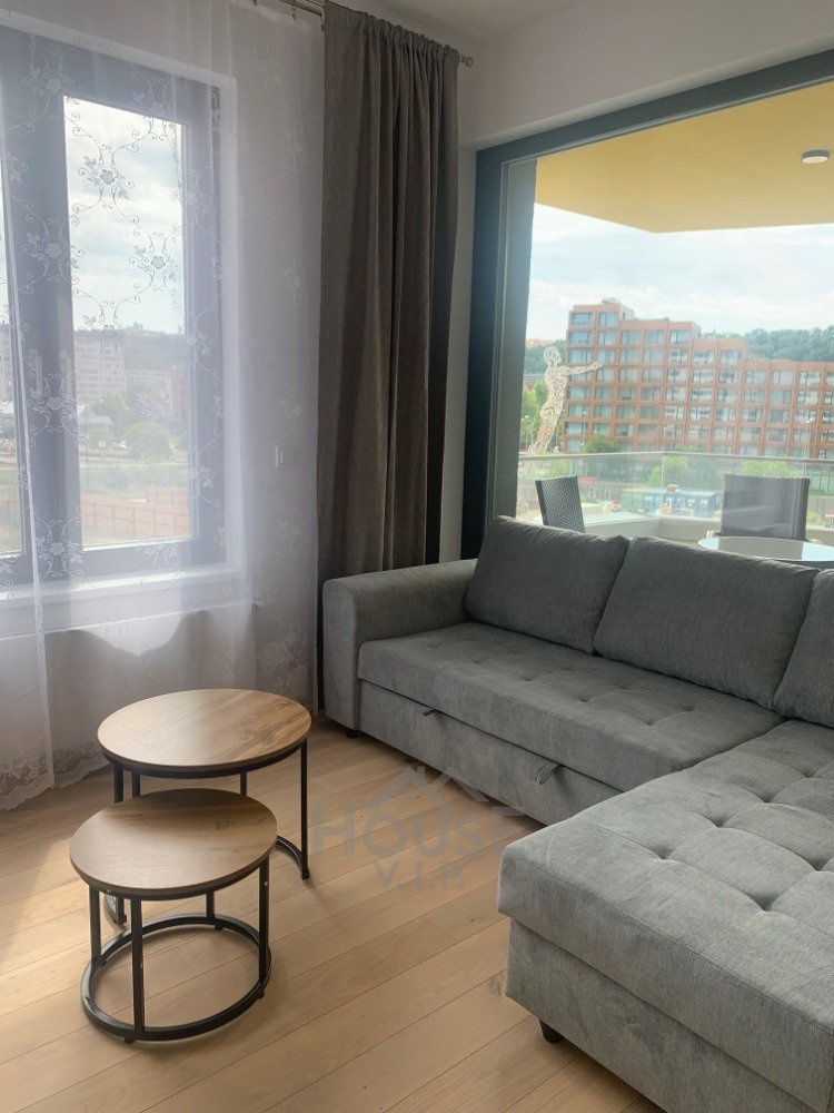 Pronájem bytu 2+kk 63 m2, Praha – náhled fotky 2