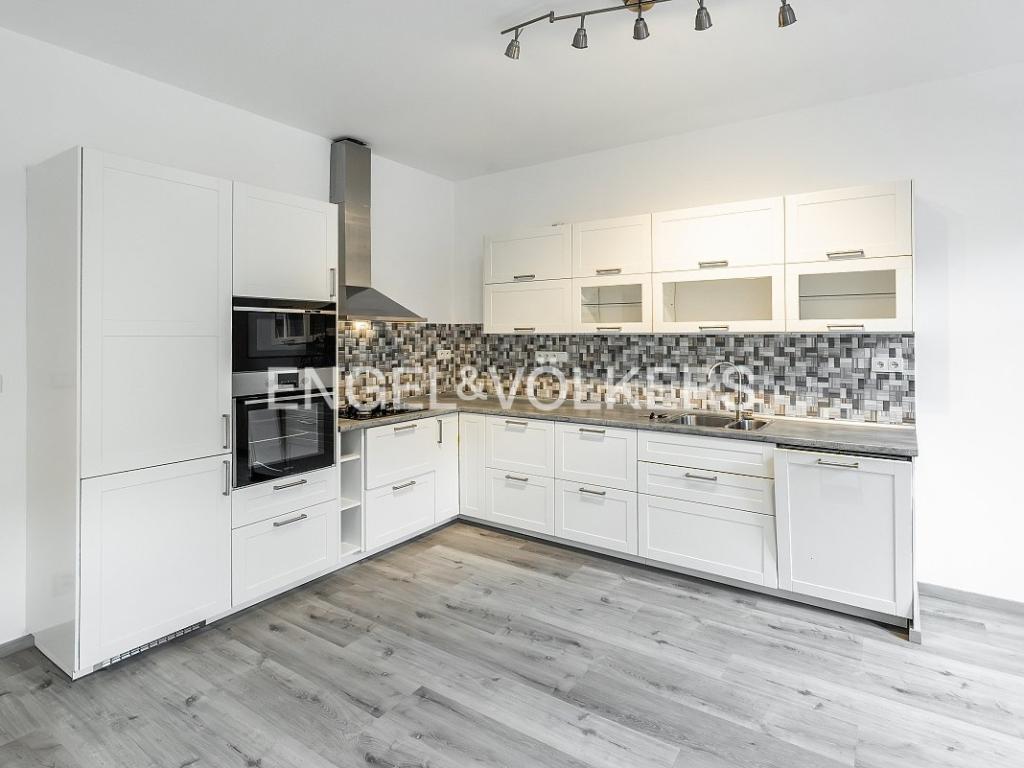 Pronájem bytu 2+kk 63 m2