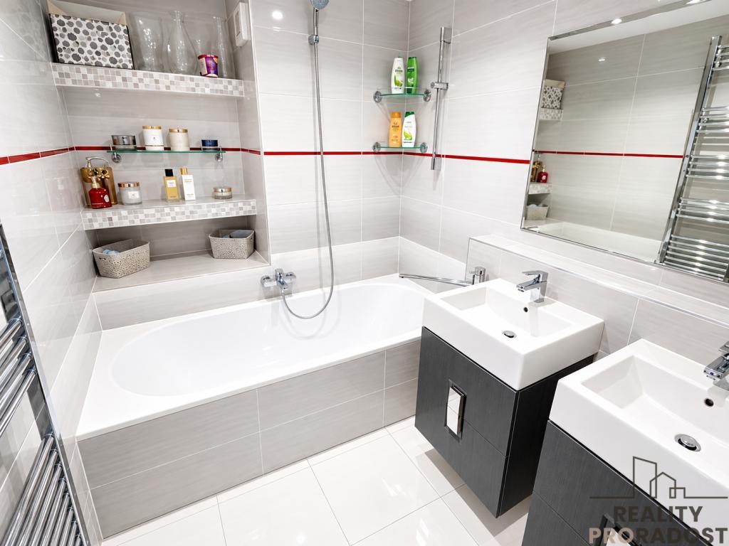 Pronájem bytu 3+kk 68 m2