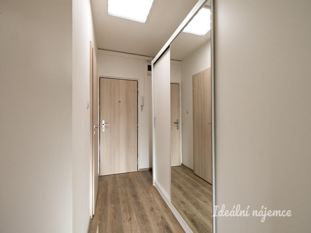 Pronájem bytu 2+kk 39 m2, Praha – náhled fotky 7