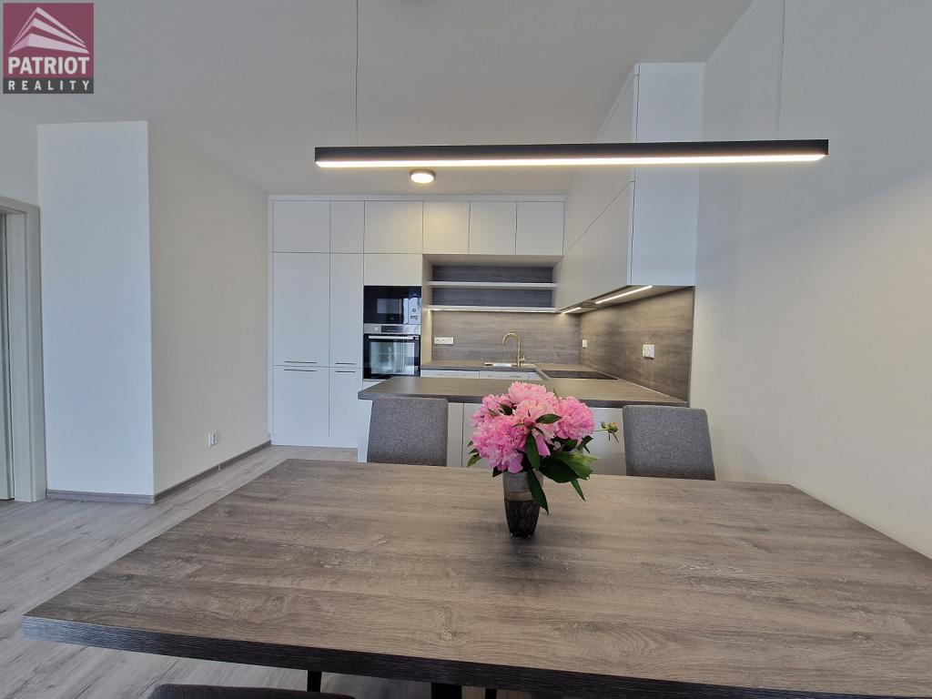 Pronájem bytu 4+kk 126 m2