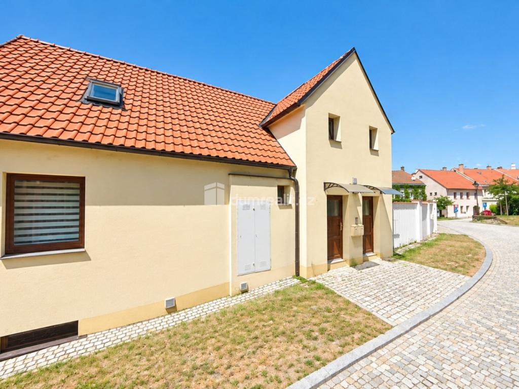 Pronájem bytu 2+1 38 m2