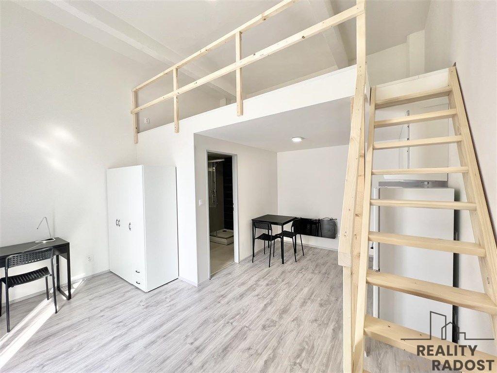 Pronájem bytu 1+kk 22 m2