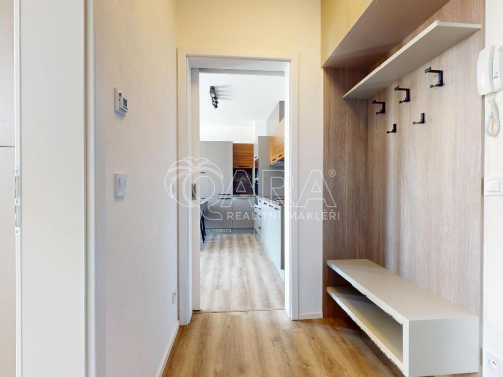 Pronájem bytu 2+kk 463 m2