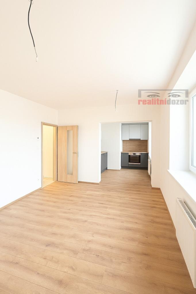 Pronájem bytu 1+kk 38 m2